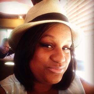 Meet your Posher, Tia