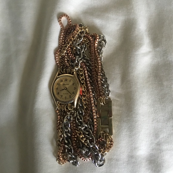 Wrap Watch - Picture 2 of 4