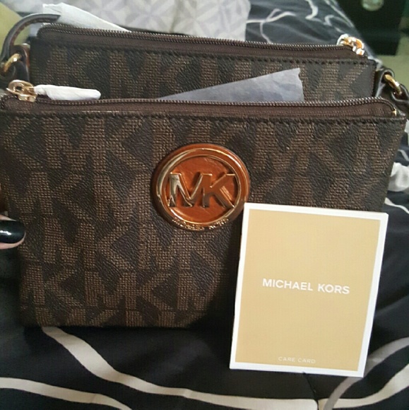 Michael kors crossbody bag