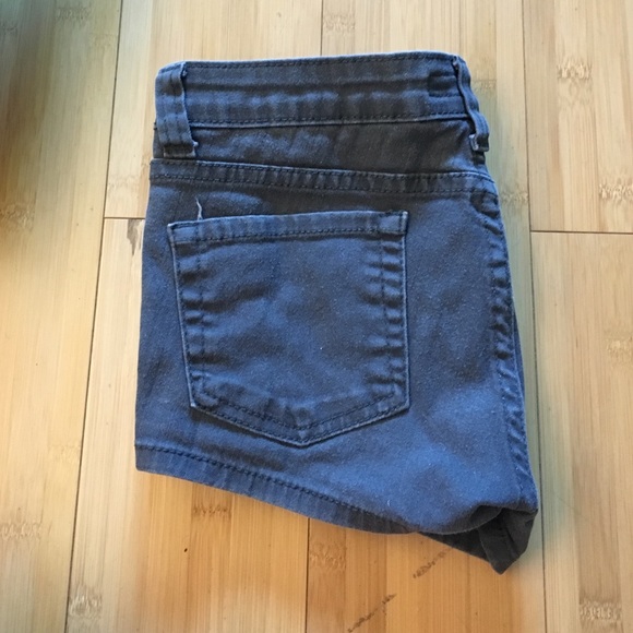 Charcoal shorts - Picture 2 of 2