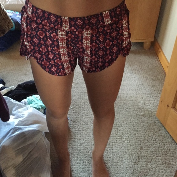 Forever 21 pattern shorts - Picture 1 of 2