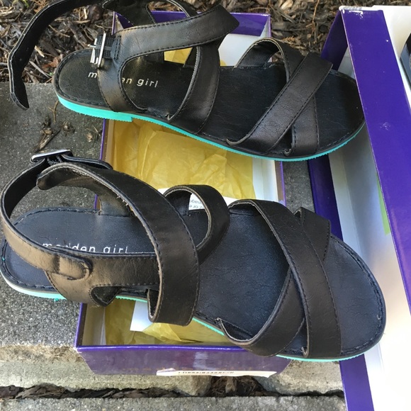 Steve Madden Girl sandals size 7 (junior) - Picture 1 of 4