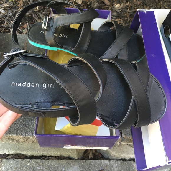 Steve Madden Girl sandals size 7 (junior) - Picture 2 of 4