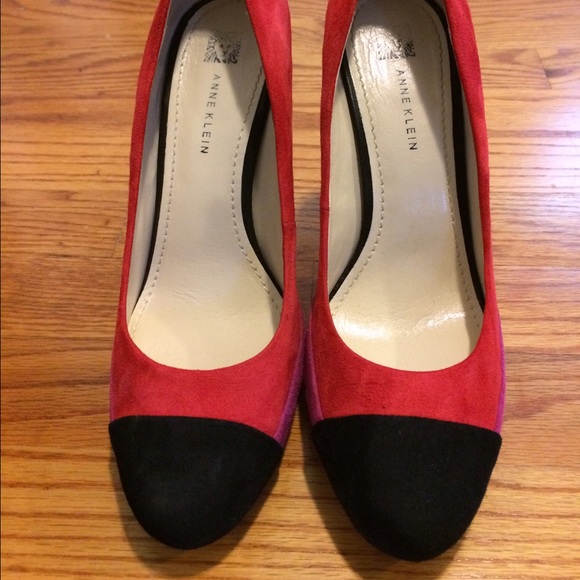 👠 SOLD Anne Klein Color Block Pumps 👠 - Picture 4 of 4