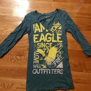 American Eagle 3 / 4 length sleeve