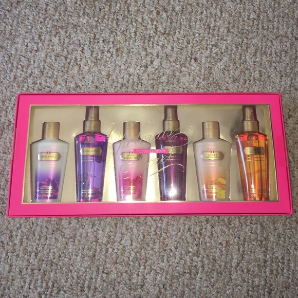 Victoria's Secret perfume/lotion set