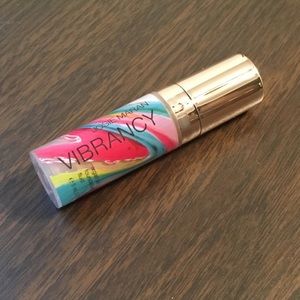 Josie Maran Vibrancy Foundation