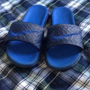 Nike slides