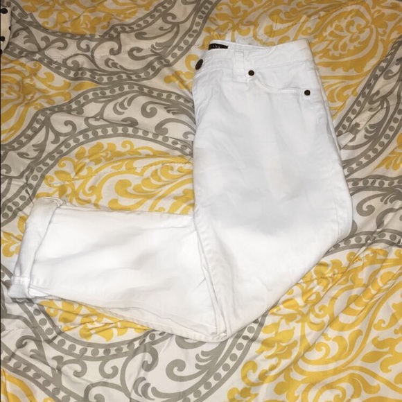 White Capris (or jeans on short girls like me)