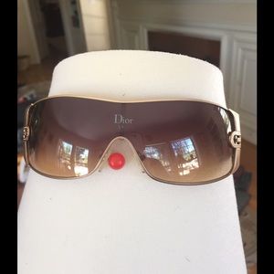 Christian Dior Sunglasses with case