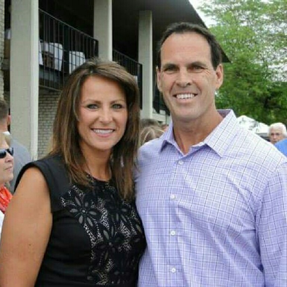 Meet your Posher, Suzie - Picture 2 of 2