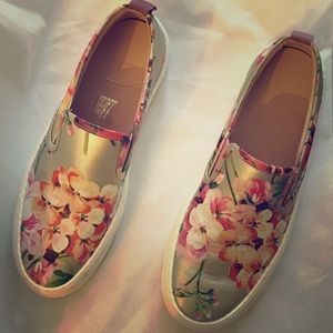 Gucci Floral Print Metallic Leather Skate Sneakers