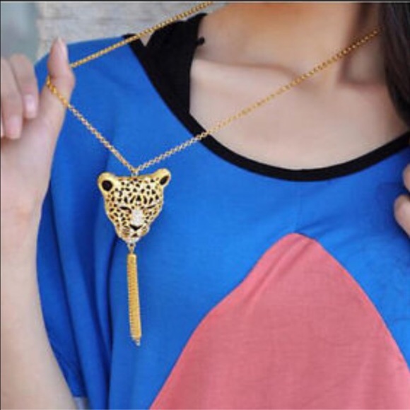 (K2) Leopard Tassel Necklace - Picture 2 of 4