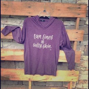 Hooded long sleeve shirt