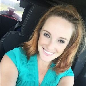 Meet your Posher, Holly