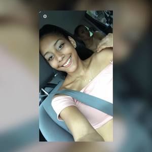 Meet your Posher, Kaitlynn