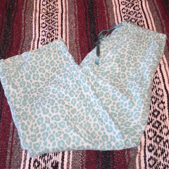 *Price ⬇️*Turquoise cheetah print pj pants