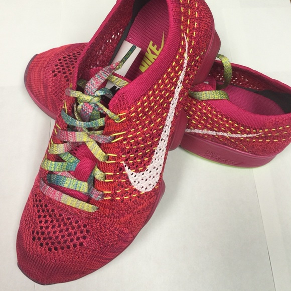 8.5 Women's Nike Zoom Flyknit