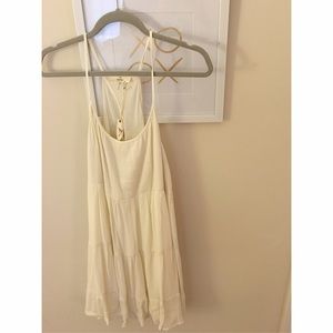 Brand New Cream Flowy Dress Size Large