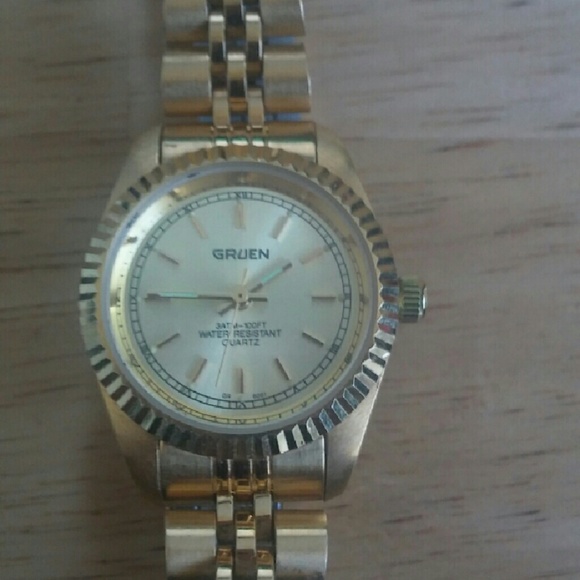 Greun Watch