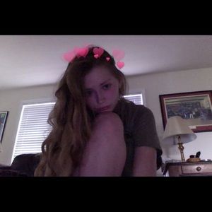 Meet your Posher, Chloe