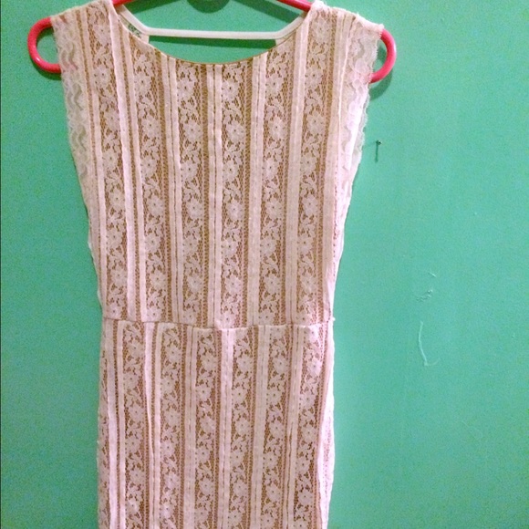 Women's sleeveless dress with cute designs