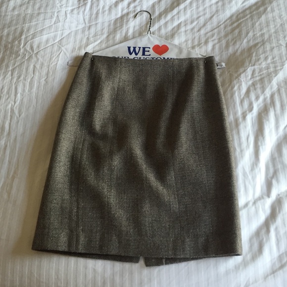 MOVING SALE - Ann Taylor skirt