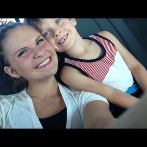 Meet your Posher, Mikayla