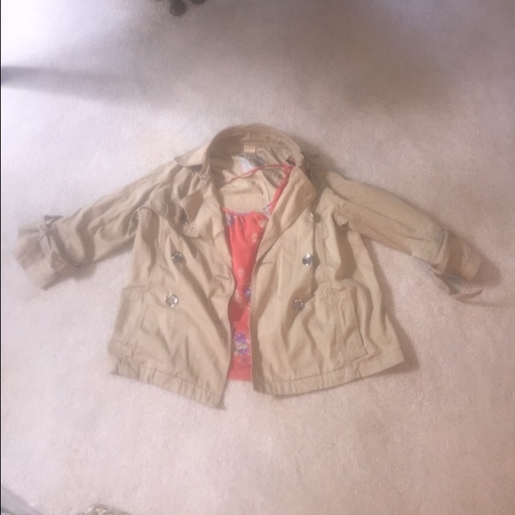 Michael Kors Chic Light Jacket - Picture 2 of 4