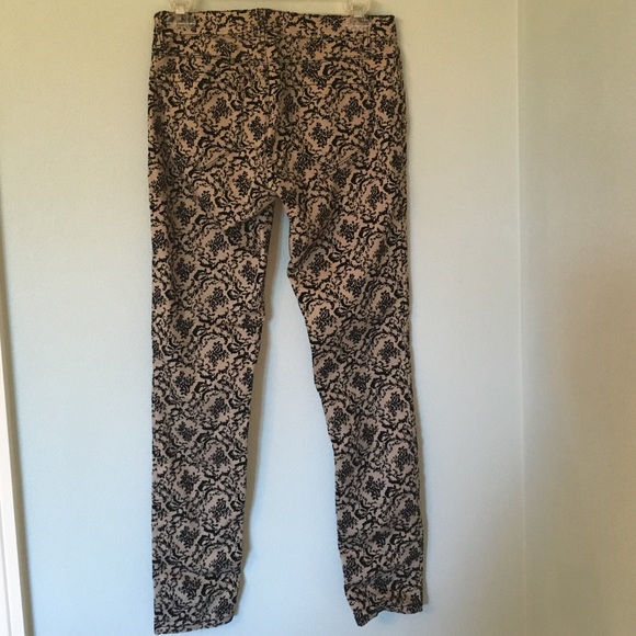 Patterned Pants! - Picture 4 of 4
