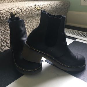 doc marten Chelsea boots
