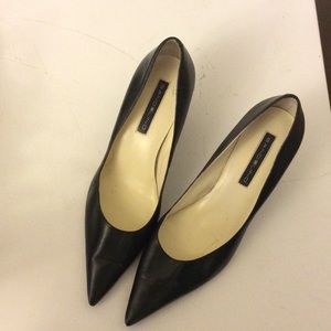Bandolino pointed kitten heels