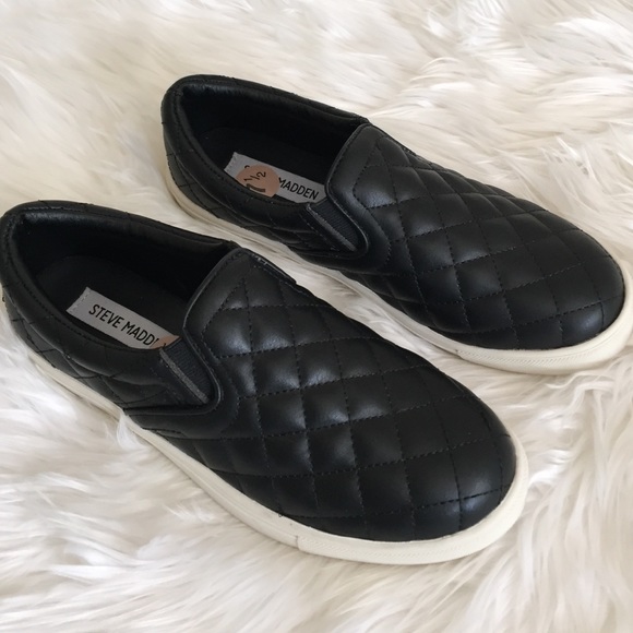 •Steve Madden Slip-On Sneakers• - Picture 2 of 4