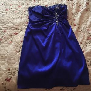 Blue strapless dress
