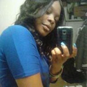 Meet your Posher, Monique