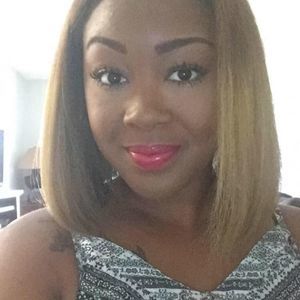 Meet your Posher, Taykayia