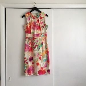 KATE SPADE sheath dress in blurry floral