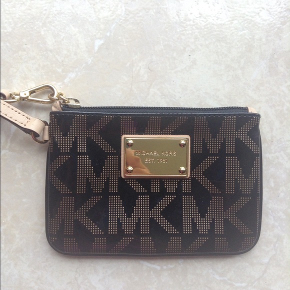 BRAND NEW Michael Kors Wristlet