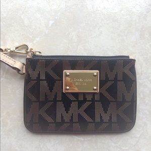 BRAND NEW Michael Kors Wristlet