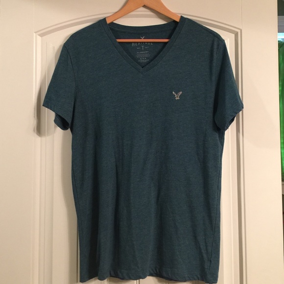 American Eagle Heritage T v-neck