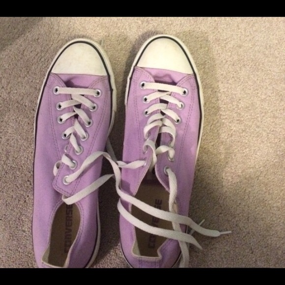 Light purple converse