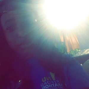 Meet your Posher, Cynthia