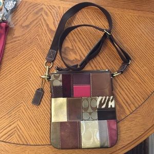 Crossbody Coach purse