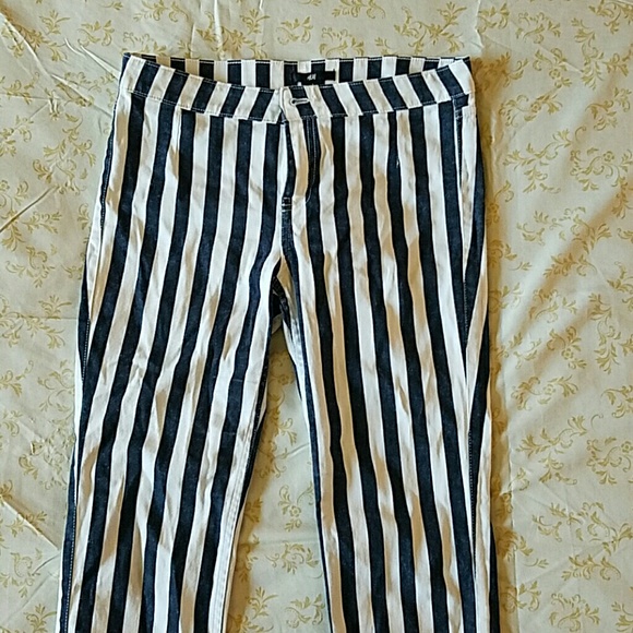 High- waisted stripped skinny fit pants