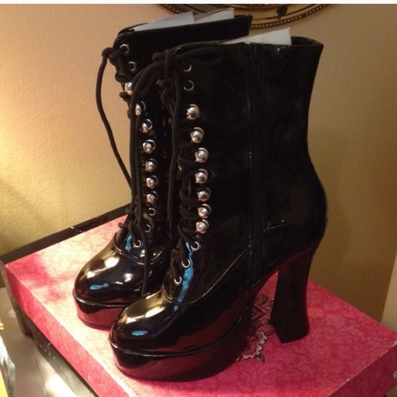 Black boots