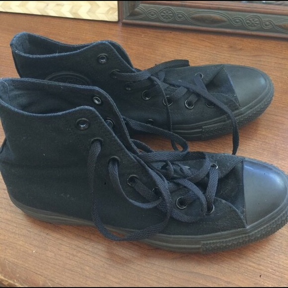 Black hightop converse