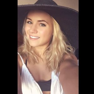 Meet your Posher, Jess