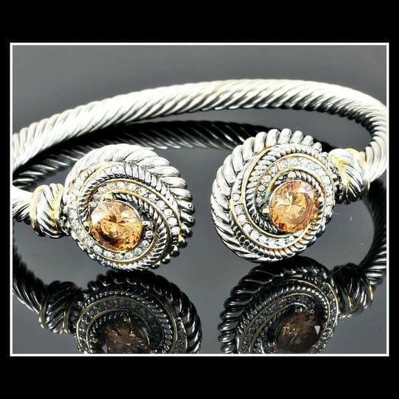 18k Gold High Polish Layered Gold Topaz bracelet - Picture 2 of 4