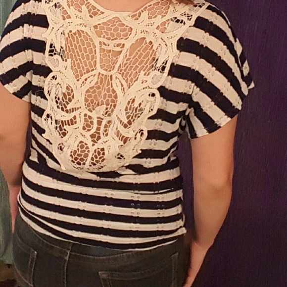 BEAUTIFUL striped lace-back top - Picture 2 of 3