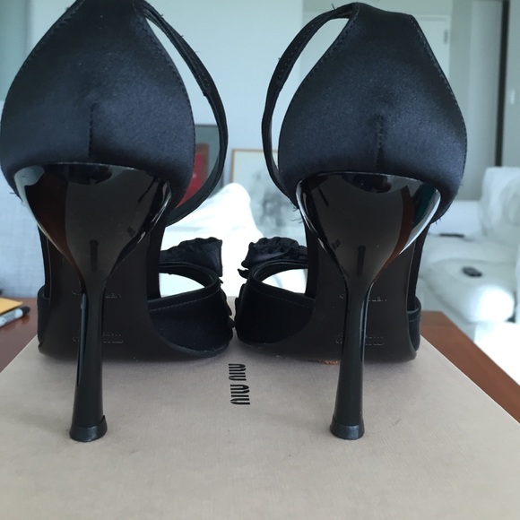 Miu Miu - Picture 2 of 3